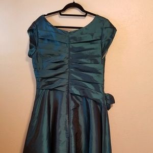 Knee Length Modest Prom/Bridesmaids dress